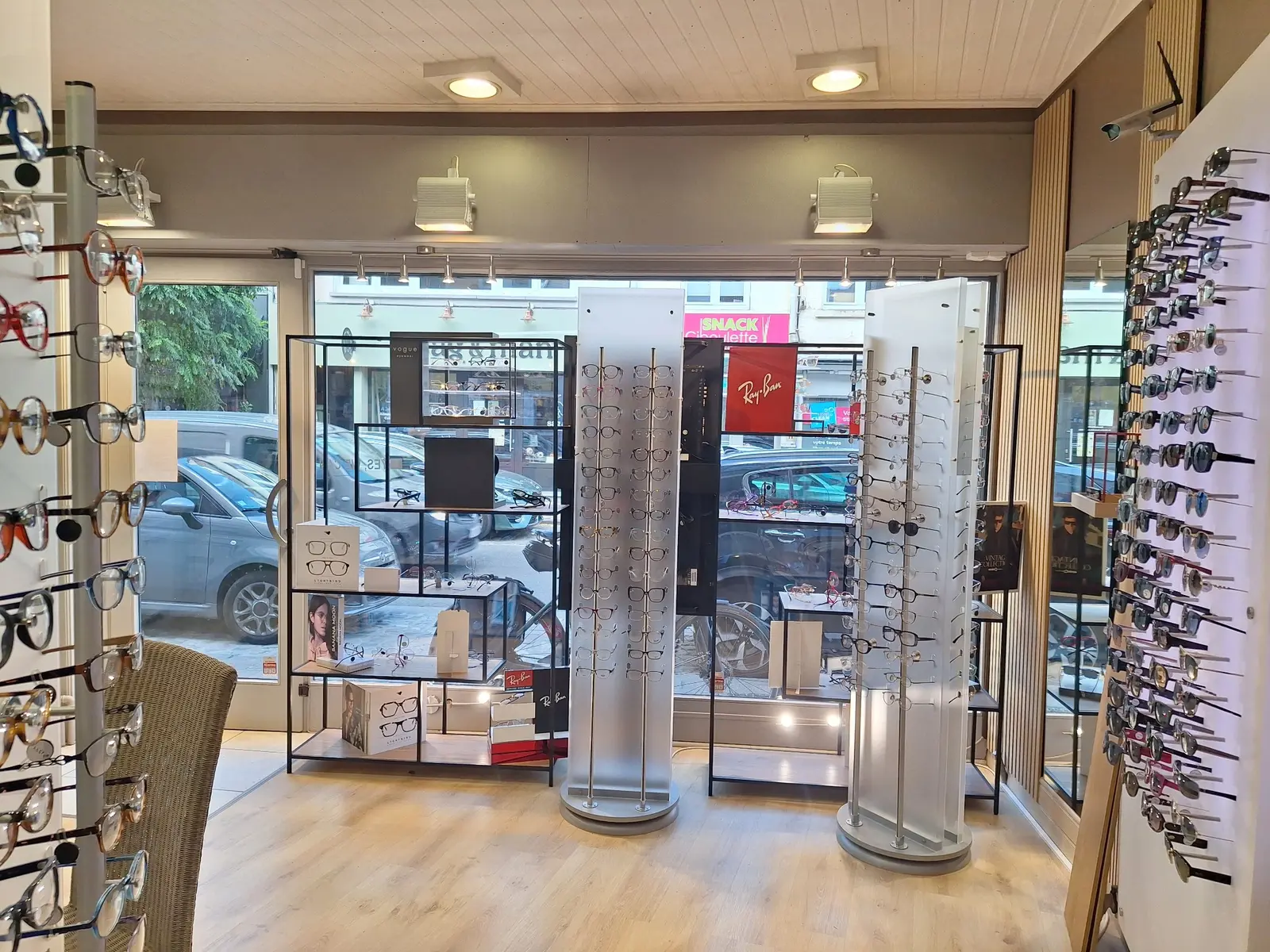 Vue générale de la boutique Optique P. Lebon à Rixensart